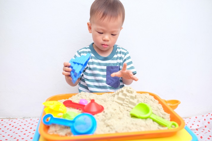 addressing-childhood-struggles-with-a-sand-tray